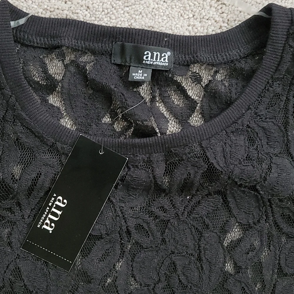 A.N.A Lace top - Picture 2 of 3